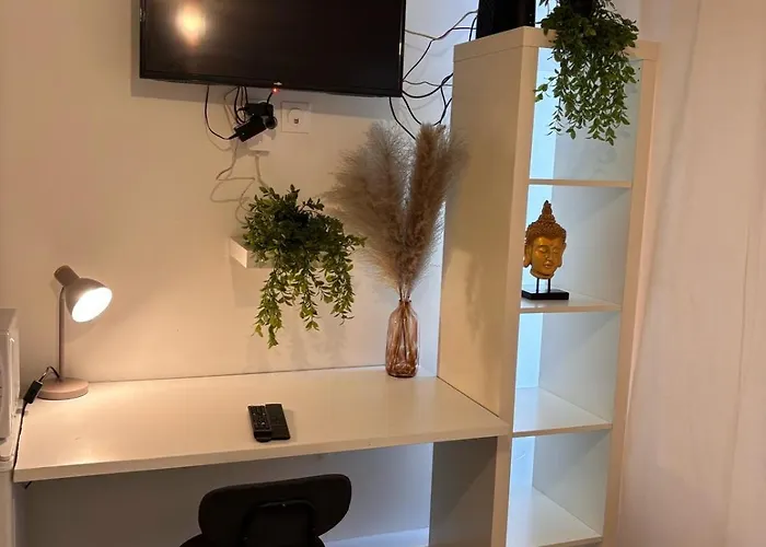 Louis Ricard לינה וארוחת בוקר